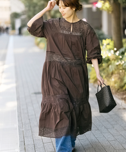 Spick & Span（スピックアンドスパン）の「《新色有り / 追加》HYUレースギャザーワンピース（ワンピース・レディース・ブラック/ブラウン・FREE）」の21枚目の写真