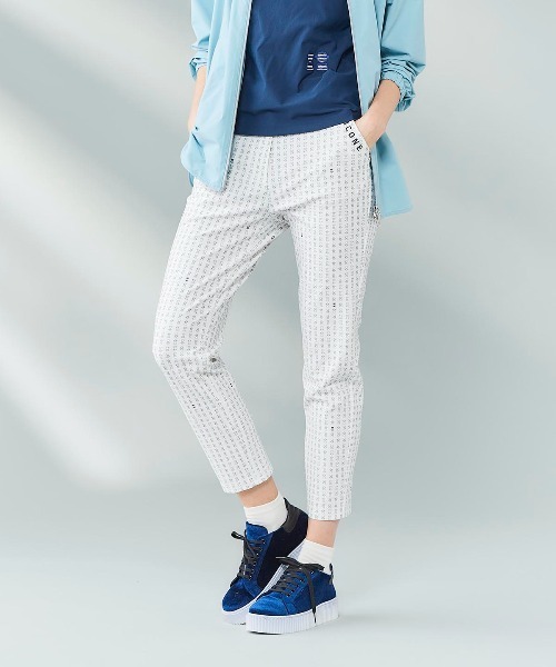 Picone CLUB（ピッコーネクラブ）の「総柄プリントUV冷感パンツ（その他パンツ・レディース・ブラック/ベージュ/ホワイト・LL/L/M）」の2枚目の写真