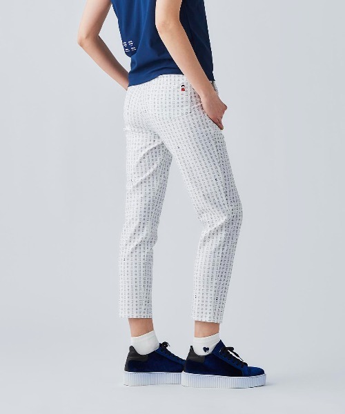 Picone CLUB（ピッコーネクラブ）の「総柄プリントUV冷感パンツ（その他パンツ・レディース・ブラック/ベージュ/ホワイト・LL/L/M）」の14枚目の写真