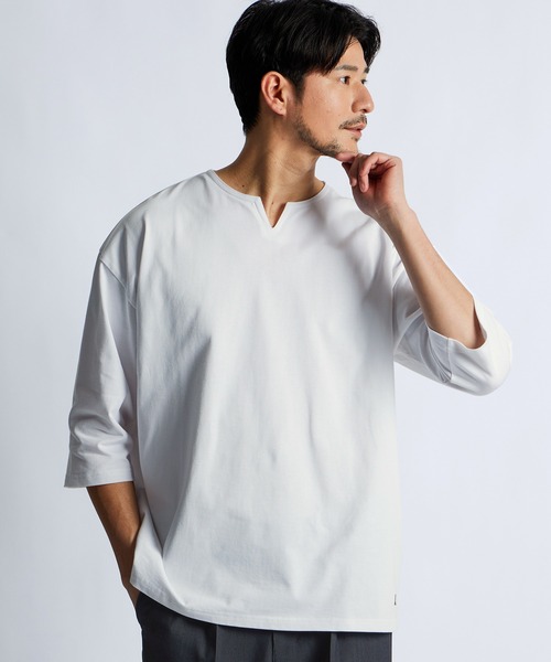 LANVIN en Bleu(ランバンオンブルー)の「シルキータッチ キーネック 7分袖 Tシャツ(Tシャツ/カットソー・メンズ・チャコールグレー/ブラック/ホワイト・46/48/50/52)」の6枚目の写真