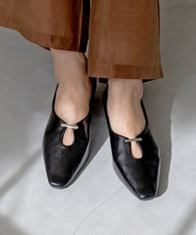 welleg（ウェレッグ）の「【 極やわ 】 U字カット アクセントバー 2cmヒールパンプス（パンプス）」