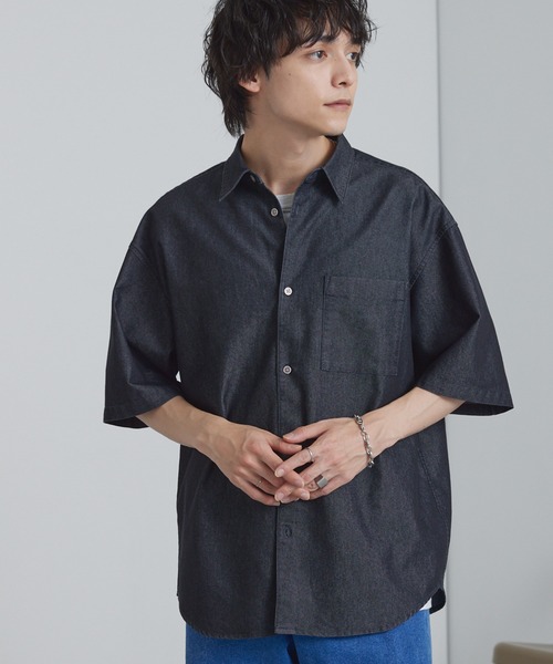 MONO-MART(モノマート)の「フェード加工 ルーズ レギュラーカラー 半袖デニムシャツ(シャツ/ブラウス・メンズ・ネイビー/チャコール/ライトブルー/グレー/ライトグレー・S/L/M)」の13枚目の写真