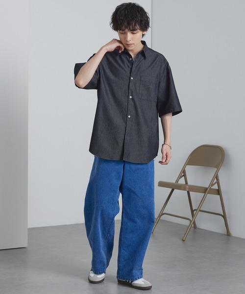 MONO-MART(モノマート)の「フェード加工 ルーズ レギュラーカラー 半袖デニムシャツ(シャツ/ブラウス・メンズ・ネイビー/チャコール/ライトブルー/グレー/ライトグレー・S/L/M)」の14枚目の写真