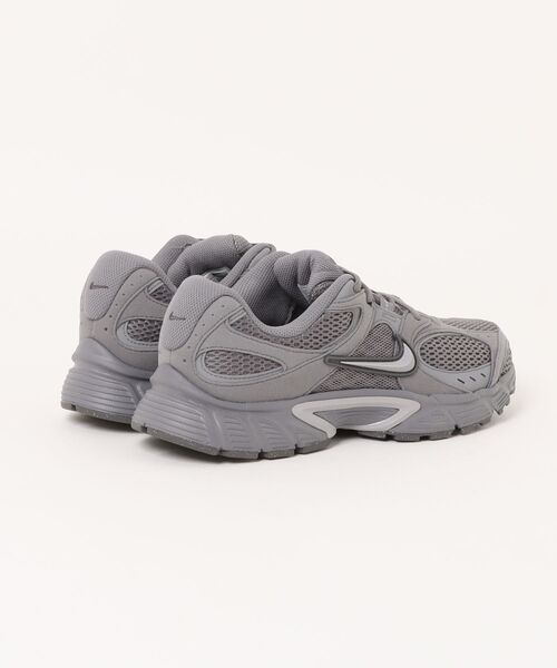 NIKE(ナイキ)の「NIKE ナイキ V5 RNR メンズスニーカー II6292-006 ペンシルポイント/アトモスフィアグレー/アイアンオレ(スニーカー・メンズ・グレー・25.5cm/26.0cm/26.5cm/27.0cm/27.5cm/28.0cm)」の2枚目の写真
