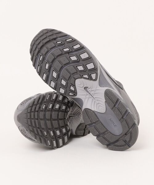 NIKE(ナイキ)の「NIKE ナイキ V5 RNR メンズスニーカー II6292-006 ペンシルポイント/アトモスフィアグレー/アイアンオレ(スニーカー・メンズ・グレー・25.5cm/26.0cm/26.5cm/27.0cm/27.5cm/28.0cm)」の3枚目の写真