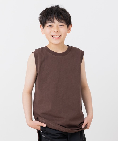 chil2（チルツー）の「綿100％ 無地 ロングシルエット タンクトップ（タンクトップ・キッズ・ブラック/チャコールグレー/クリーム/ホワイト/ブラウン/オートミール・80ｃｍ/90㎝/100cm/110cm/120cm/130cm/140cm/150cm/160cm）」の4枚目の写真
