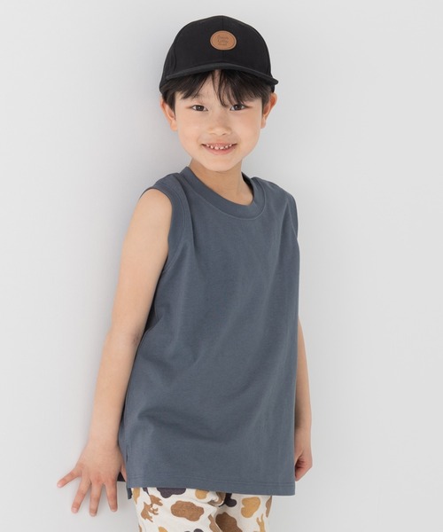 chil2（チルツー）の「綿100％ 無地 ロングシルエット タンクトップ（タンクトップ・キッズ・ブラック/チャコールグレー/クリーム/ホワイト/ブラウン/オートミール・80ｃｍ/90㎝/100cm/110cm/120cm/130cm/140cm/150cm/160cm）」の3枚目の写真