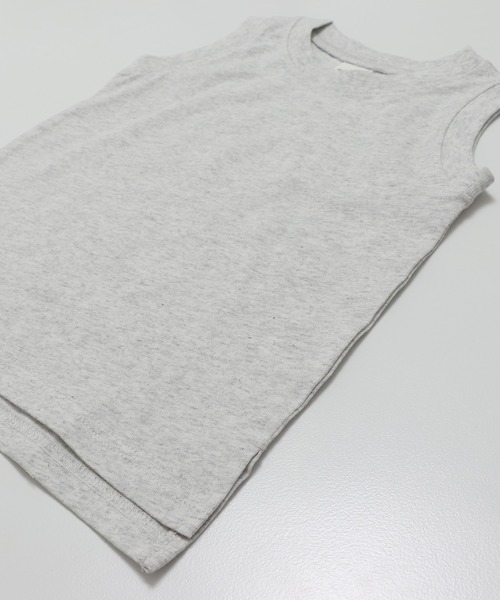 chil2（チルツー）の「綿100％ 無地 ロングシルエット タンクトップ（タンクトップ・キッズ・ブラック/チャコールグレー/クリーム/ホワイト/ブラウン/オートミール・80ｃｍ/90㎝/100cm/110cm/120cm/130cm/140cm/150cm/160cm）」の15枚目の写真