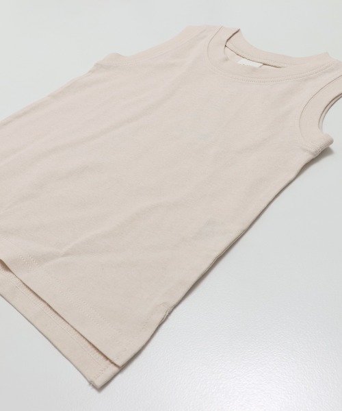 chil2（チルツー）の「綿100％ 無地 ロングシルエット タンクトップ（タンクトップ・キッズ・ブラック/チャコールグレー/クリーム/ホワイト/ブラウン/オートミール・80ｃｍ/90㎝/100cm/110cm/120cm/130cm/140cm/150cm/160cm）」の16枚目の写真