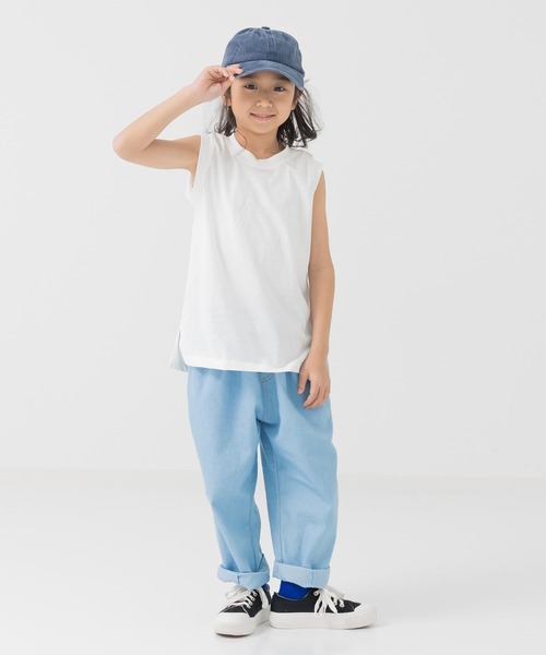chil2（チルツー）の「綿100％ 無地 ロングシルエット タンクトップ（タンクトップ・キッズ・ブラック/チャコールグレー/クリーム/ホワイト/ブラウン/オートミール・80ｃｍ/90㎝/100cm/110cm/120cm/130cm/140cm/150cm/160cm）」の20枚目の写真