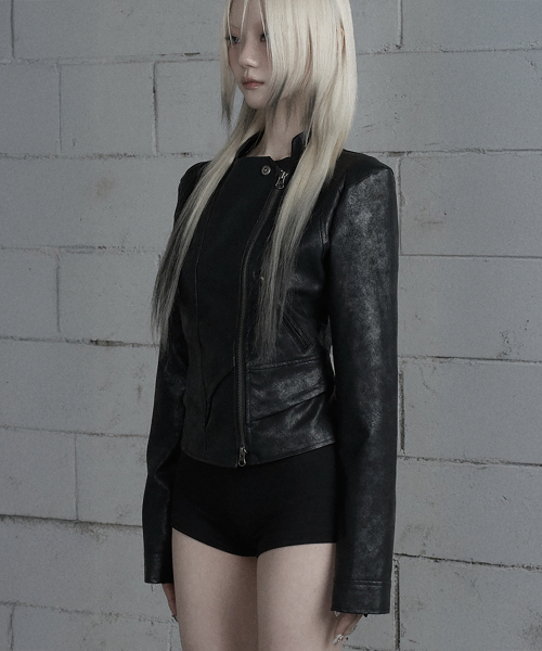 ETRE AU SOMMET(エトレオソメ)の「Slim Cutline Two-Way Racing Jacket (Black)(ライダースジャケット・レディース・ブラック・1/2)」の6枚目の写真