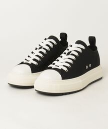 DSQUARED2（ディースクエアード）の「Lace-Up Low Top Sneakers Berlin/0251（スニーカー）」