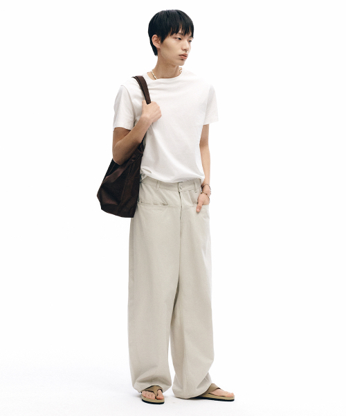 INTEMPOMOOD（インテンポムード）の「ステッチラインバルーンフィットパンツ_ライトグレー（デニムパンツ・メンズ・ライトグレー・MEDIUM/LARGE/X-LARGE）」の17枚目の写真