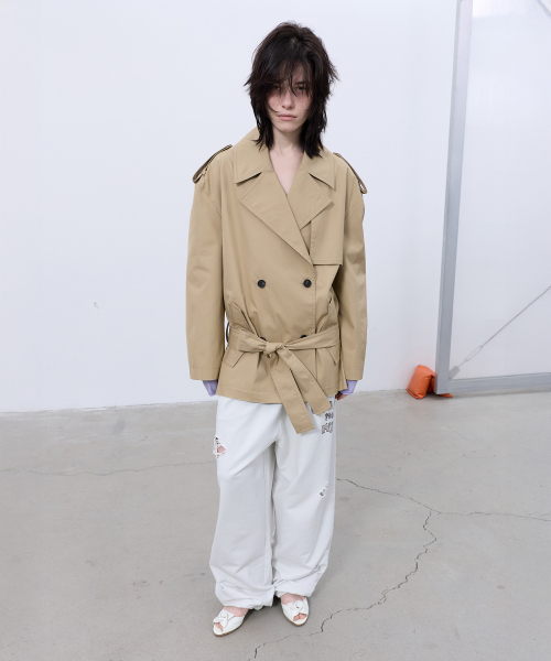 LCDC TM(エルシーディーシーティーエム)の「HALF TRENCH JACKET (BEIGE)(トレンチコート・レディース・その他・OS)」の4枚目の写真
