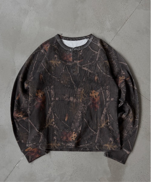 kutir(クティール)の「HENLEY NECK ASSORTED RAGLAN THERMAL/ヘンリーネックアソートラグランサーマル(Tシャツ/カットソー・メンズ・グレー/カーキ/ブラック/ブラック系/カーキ系1/ブラック系その他2/ブラウン系/ボルドー/オフホワイト/ブラック系その他3/杢グレー・LARGE/MEDIUM/SMALL)」の2枚目の写真