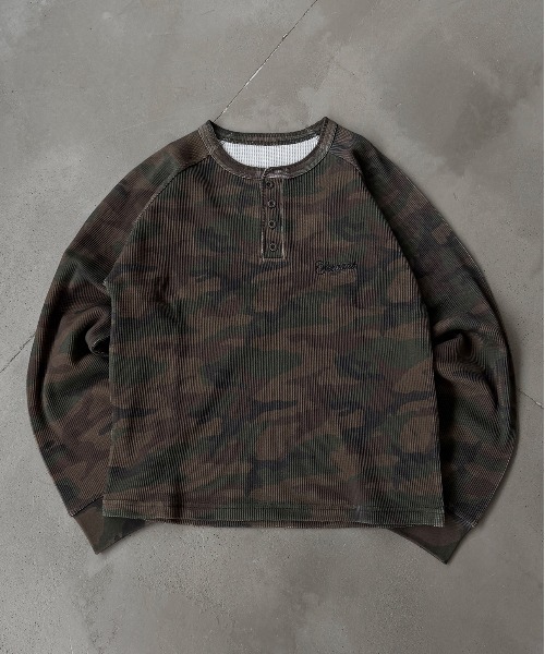 kutir(クティール)の「HENLEY NECK ASSORTED RAGLAN THERMAL/ヘンリーネックアソートラグランサーマル(Tシャツ/カットソー・メンズ・グレー/カーキ/ブラック/ブラック系/カーキ系1/ブラック系その他2/ブラウン系/ボルドー/オフホワイト/ブラック系その他3/杢グレー・LARGE/MEDIUM/SMALL)」の10枚目の写真