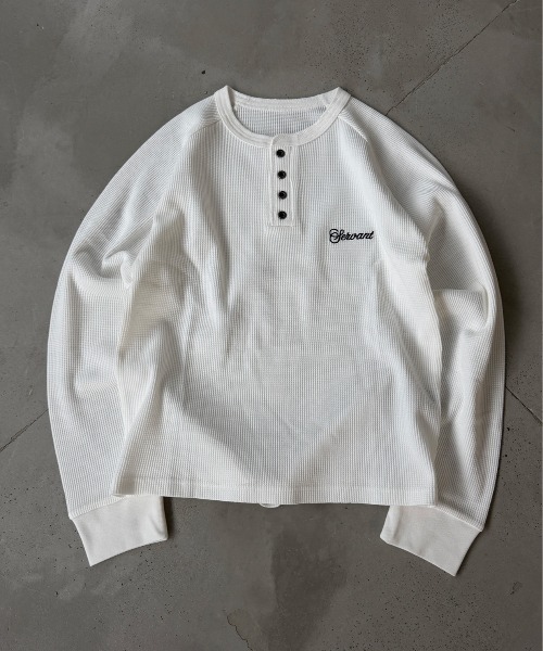 kutir(クティール)の「HENLEY NECK ASSORTED RAGLAN THERMAL/ヘンリーネックアソートラグランサーマル(Tシャツ/カットソー・メンズ・グレー/カーキ/ブラック/ブラック系/カーキ系1/ブラック系その他2/ブラウン系/ボルドー/オフホワイト/ブラック系その他3/杢グレー・LARGE/MEDIUM/SMALL)」の3枚目の写真