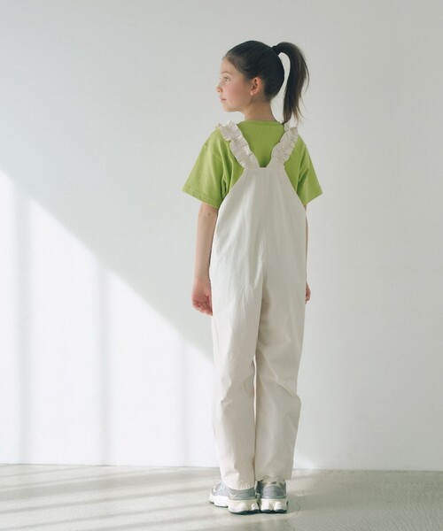 green label relaxing（グリーンレーベルリラクシング）の「ツイル フリル サロペット / キッズ  140cm-160cm（サロペット/オーバーオール・キッズ・オフホワイト/ブラウン系・140cm/160cm/150cm）」の4枚目の写真