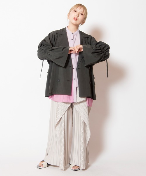 OSMOSIS（オズモーシス）の「ドロストショートトレンチコート（トレンチコート・レディース・チャコール/ベージュ系その他/アイボリー・ONE SIZE）」の15枚目の写真