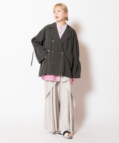 OSMOSIS（オズモーシス）の「ドロストショートトレンチコート（トレンチコート・レディース・チャコール/ベージュ系その他/アイボリー・ONE SIZE）」の16枚目の写真