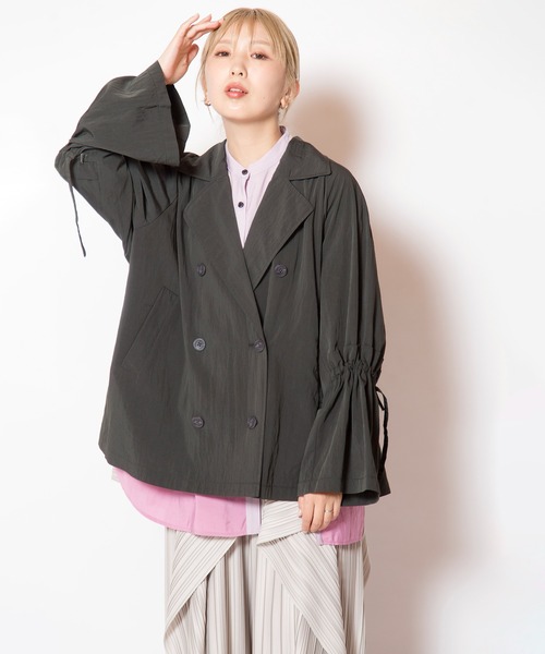 OSMOSIS（オズモーシス）の「ドロストショートトレンチコート（トレンチコート・レディース・チャコール/ベージュ系その他/アイボリー・ONE SIZE）」の17枚目の写真