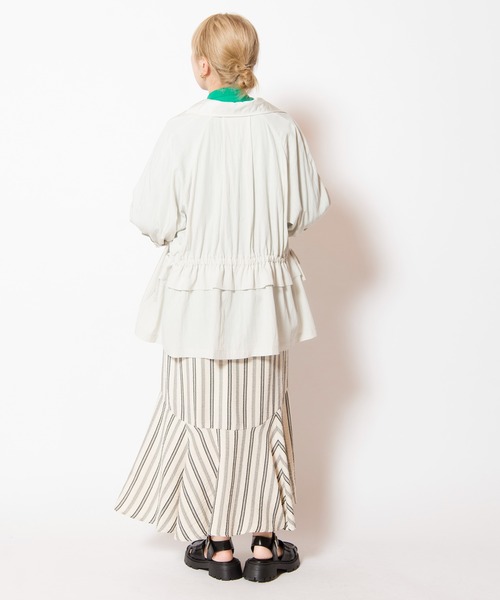 OSMOSIS（オズモーシス）の「ドロストショートトレンチコート（トレンチコート・レディース・チャコール/ベージュ系その他/アイボリー・ONE SIZE）」の21枚目の写真