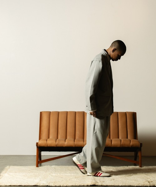 adidas Originals（アディダスオリジナルス）の「【Styles・ROSE BUD Exclusive】adidas SAMBA OG（スニーカー・メンズ・オフホワイト・26cm/26.5cm/27cm/27.5cm/28cm）」の5枚目の写真