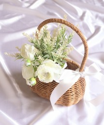 Salon de Lilas（サロンドリラ）の「爽やかなホワイトブーケとバスケット（インテリア雑貨）」