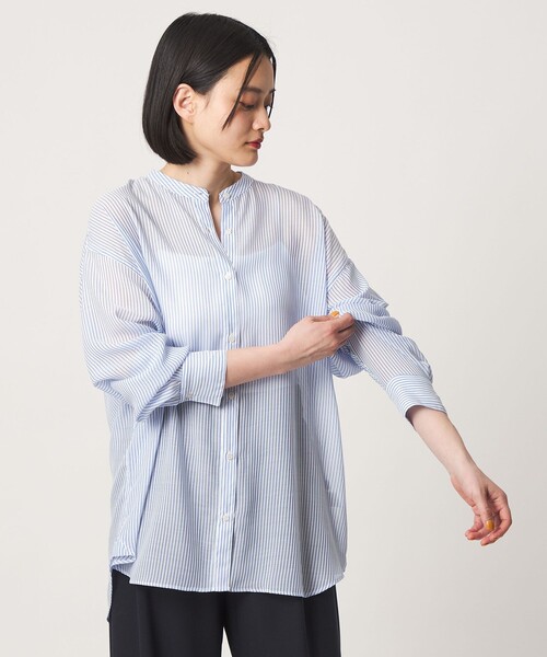 A DAY IN THE LIFE UNITED ARROWS(アデイインザライフユナイテッドアローズ)の「シアーストライプ バンドカラーシャツ <A DAY IN THE LIFE>(シャツ/ブラウス・レディース・オリーブ/グレー系/コバルトブルー・FREE)」の4枚目の写真