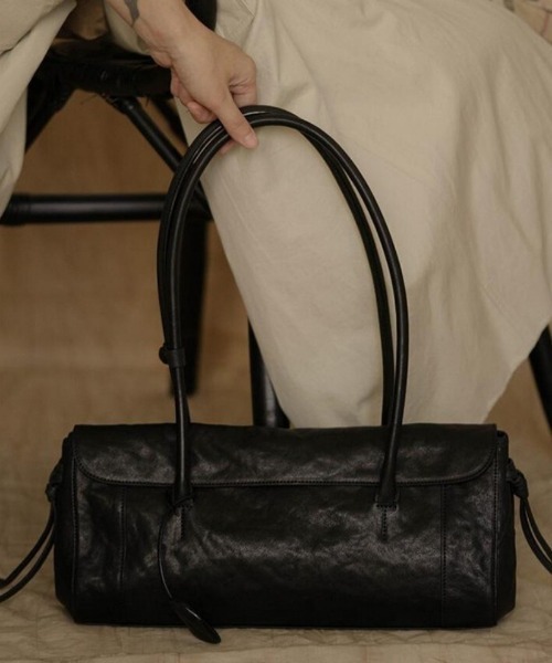 Ritzy(リッツィー)の「2way フェイクレザー 横型ハンドバック ショルダーバックバッグ(ハンドバッグ・レディース・ブラック・FREE)」の2枚目の写真