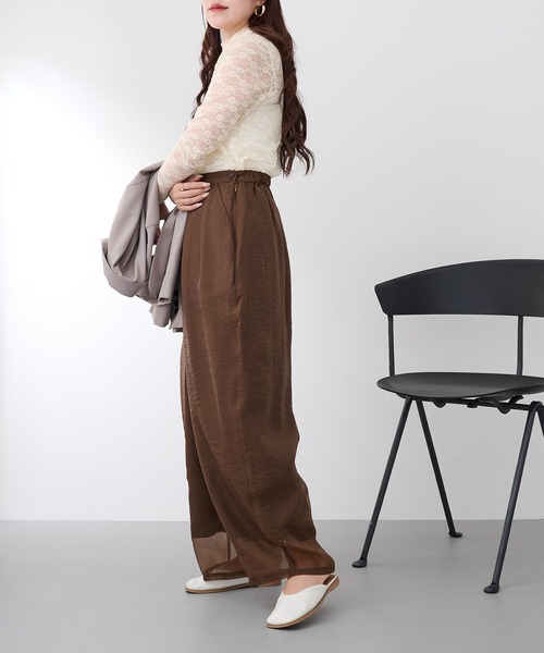 MAISON BREEZE(メゾンブリーズ)の「【MAISON BREEZE】オーガンジータックパンツ trc(その他パンツ・レディース・ブラウン/グレイッシュベージュ/ブラック・FREE)」の5枚目の写真