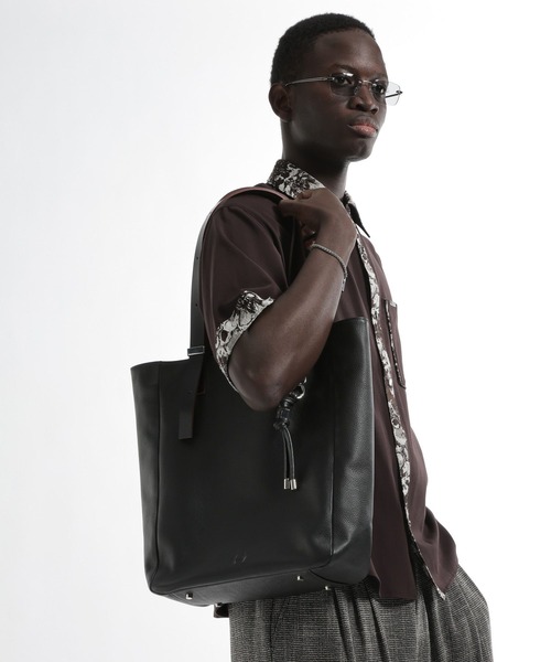 HARE（ハレ）の「レザーベルトトート(HARE)（トートバッグ・メンズ・ブラック・FREE）」の4枚目の写真