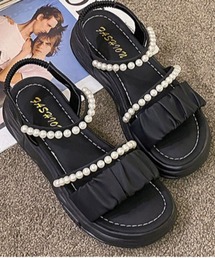 パールつきギャザーストラップ厚底サンダル