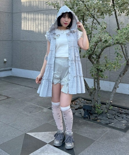 Candy Stripper(キャンディストリッパー)の「STAR LACE MINI ワンピース(ワンピース・レディース・ライトグレー/ブラック/オフホワイト・FREE)」の15枚目の写真