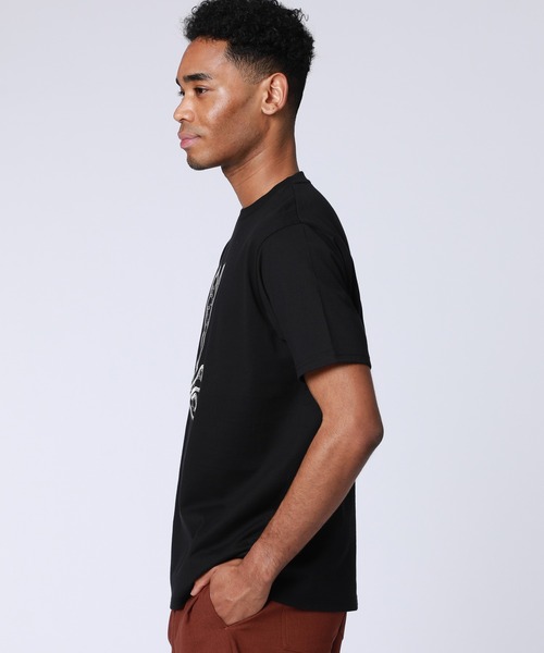 Psycho Bunny（サイコバニー）の「3D刺繍 グラフィックTシャツ（Tシャツ/カットソー・メンズ・ライトグレー/ブラック・SMALL/X-LARGE/LARGE/MEDIUM）」の3枚目の写真