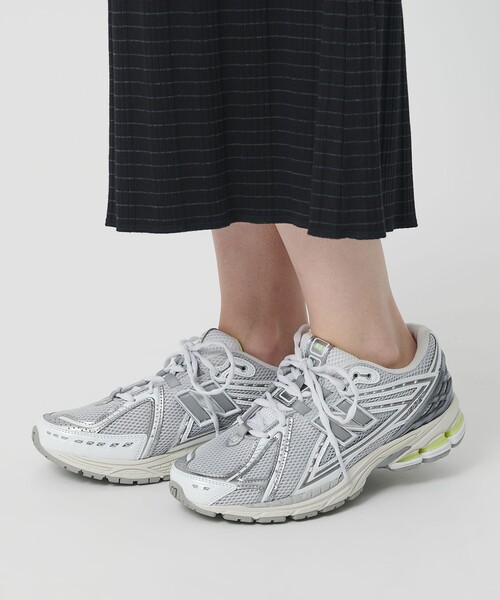 NEW BALANCE(ニューバランス)の「<New Balance>U1906 3NQ スニーカー(スニーカー・レディース・シルバー・24cm/23.5cm/23cm/22.5cm/25cm/24.5cm)」の1枚目の写真