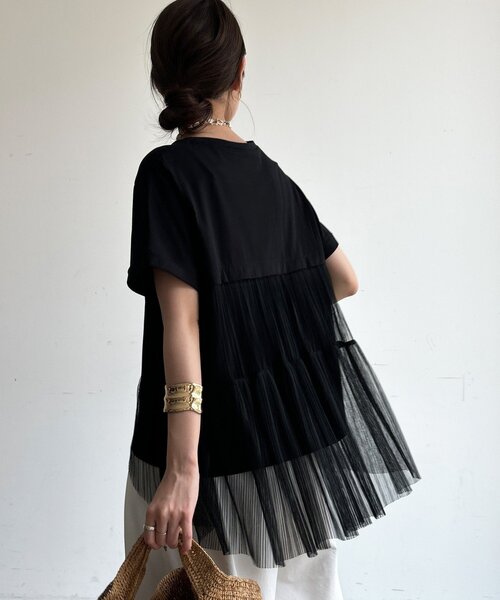 DouDou(ドゥドゥ)の「【WEB限定】チュールプリーツTEE(Tシャツ/カットソー・レディース・ブラック/オフホワイト・FREE)」の2枚目の写真