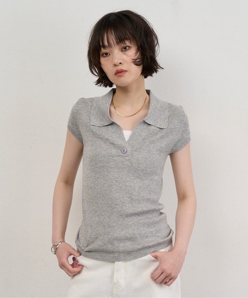 NUJOH(ヌゾ)の「Rib Knit Polo Top / リブニットポロトップス(ニット/セーター・レディース・ブラック/ベージュ/アイボリー/ライトブルー/グレー・FREE)」の2枚目の写真