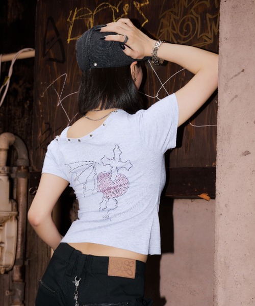 A'GEM9(エージェムナイン)の「A'GEM/9 × .kom 『A'GEM/9 girl/エージェムナインガール』ワンショルクロップTシャツ(Tシャツ/カットソー・レディース・ブラック/グレー・FREE)」の20枚目の写真