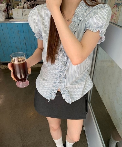 Ritzy（リッツィー）の「フリルデザインパフスリーブブラウス（シャツ/ブラウス・レディース・ピンク/ブルー・L/M）」の4枚目の写真