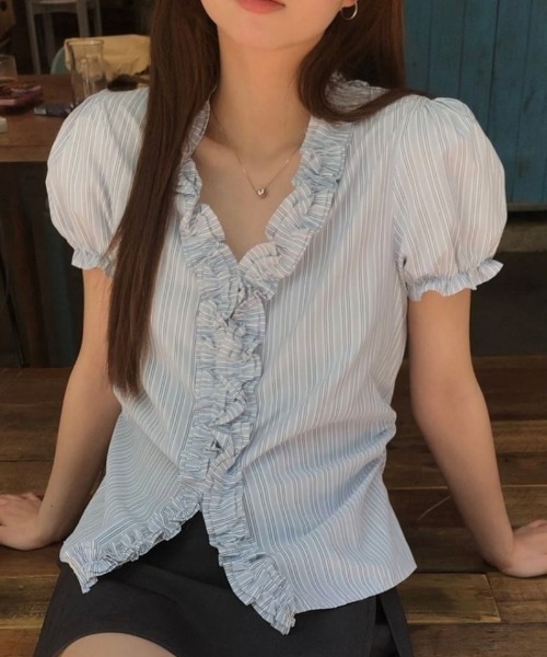Ritzy（リッツィー）の「フリルデザインパフスリーブブラウス（シャツ/ブラウス・レディース・ピンク/ブルー・L/M）」の9枚目の写真
