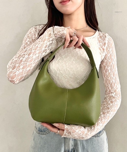 wears(ウェアーズ)の「【8色展開】PUハーフムーンワンハンドバッグ(ハンドバッグ・レディース・イエロー/ライトブルー/グリーン/ベージュ/ブラウン/ダークブラウン/ブラック/ホワイト・FREE)」の6枚目の写真