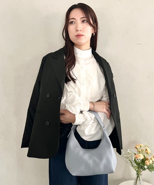 wears(ウェアーズ)の「【8色展開】PUハーフムーンワンハンドバッグ(ハンドバッグ・レディース・イエロー/ライトブルー/グリーン/ベージュ/ブラウン/ダークブラウン/ブラック/ホワイト・FREE)」の21枚目の写真