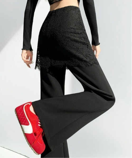 &soiree(アンドソワレ)の「レーススカート付きフレアパンツ(その他パンツ・レディース・ブラック・SMALL/MEDIUM/LARGE/X-LARGE)」の4枚目の写真