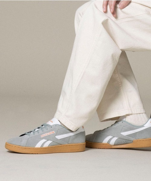 Reebok（リーボック）の「クラブシー グラウンズ UK / CLUB C GROUNDS UK（スニーカー・メンズ・アイボリー/グリーン/ライトグレー・22.5cm/23.0cm/23.5cm/24.5cm/24.0cm/25.0cm/25.5cm/26.0cm/26.5cm/27.0cm/27.5cm/28.0cm/28.5cm/29.0cm）」の5枚目の写真