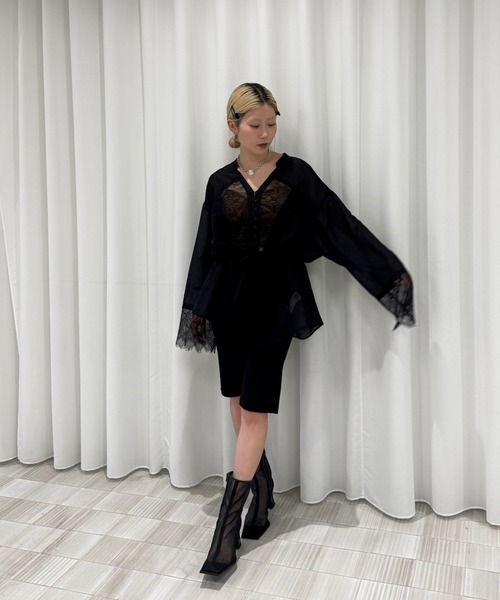 Ameri(アメリ)の「< ZOZOTOWN限定 > SHEER COTTON SILK LACE BLOUSE(Tシャツ/カットソー・レディース・テラコッタ/オフホワイト/ブラック・FREE)」の9枚目の写真