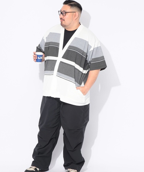 B&T CLUB(ビーティークラブ)の「カーディガン 半袖 メンズ 大きいサイズ ポップコーンボーダー Vネック カーデ B&T CLUB (ビーアンドティークラブ)(カーディガン/ボレロ・メンズ・ブラック/ホワイト・X3(6L~7L)/X2(4L~5L)/X1(3L~4L)/X4(8L~9L))」の10枚目の写真