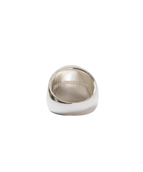 COOTIE PRODUCTIONS（クーティープロダクションズ）の「Symbol College Ring（リング・メンズ・シルバー系その他/ゴールド系その他・15 /16/13/10/9/19/18/17/20/ 12）」の5枚目の写真