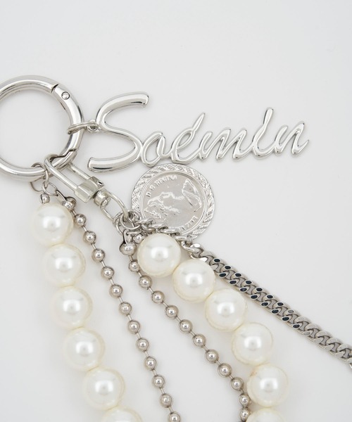 SOEMIN(ソミン)の「Pearl logo charm/パールロゴチャーム(チャーム・レディース・シルバー・FREE)」の3枚目の写真