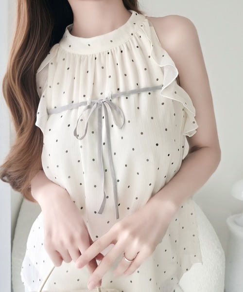 mily bilet(ミウィビレット)の「【mily bilet】洗練された大人フェミニン。アメスリ リボン付きフリルブラウス チェック 花柄 ドット(シャツ/ブラウス・レディース・ドット/アイボリー系1/ブラック系1・LARGE/MEDIUM/SMALL/X-LARGE)」の1枚目の写真